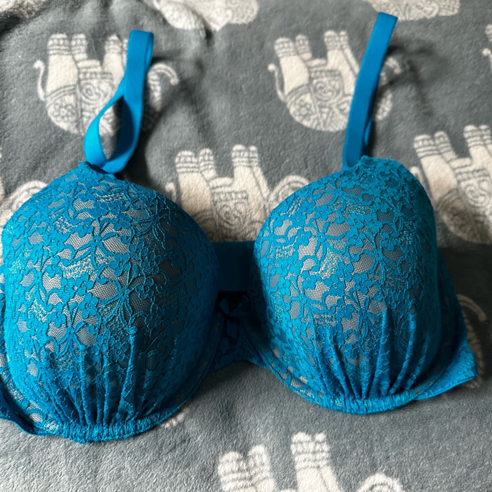 Ambrielle Blue Lace Bra